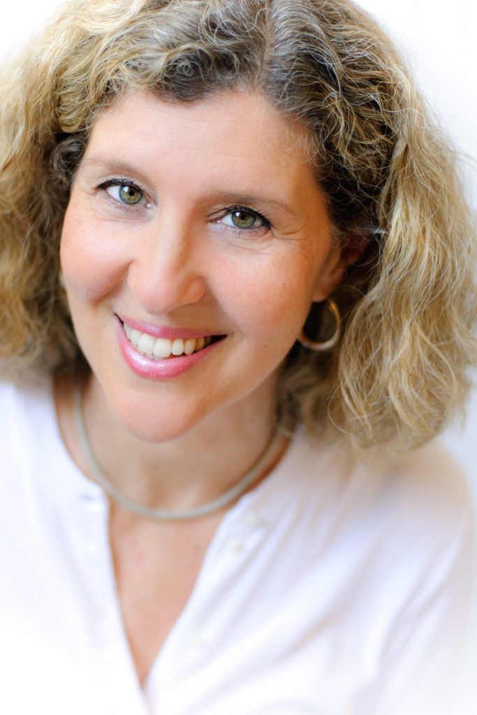 Leslie Azaroff, MA, RDN